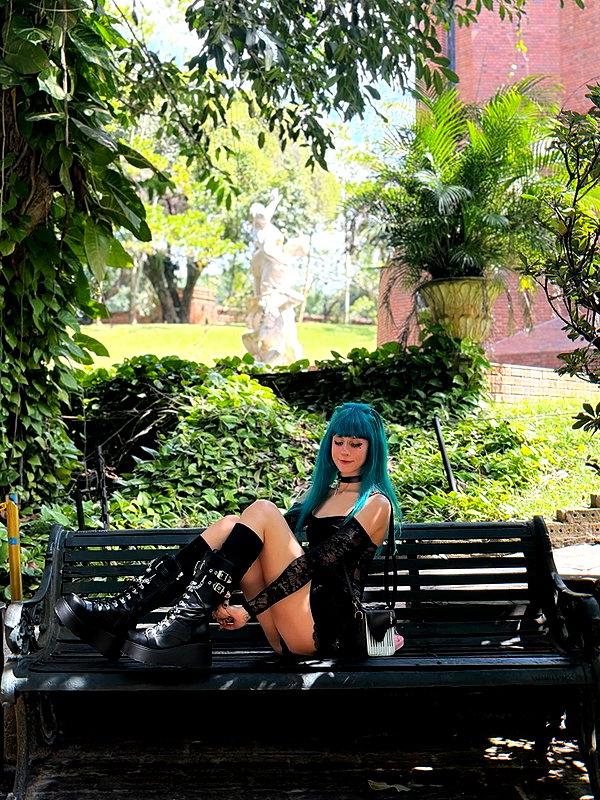jadelaverne instagram image archive image