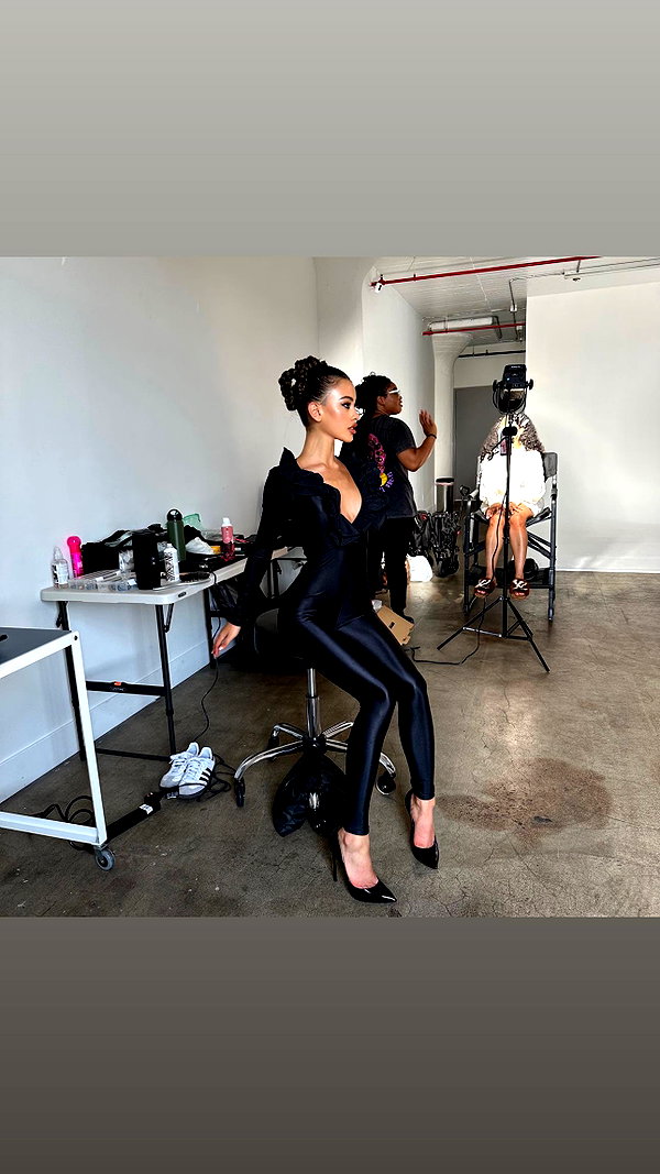 leonanaomii instagram image archive image