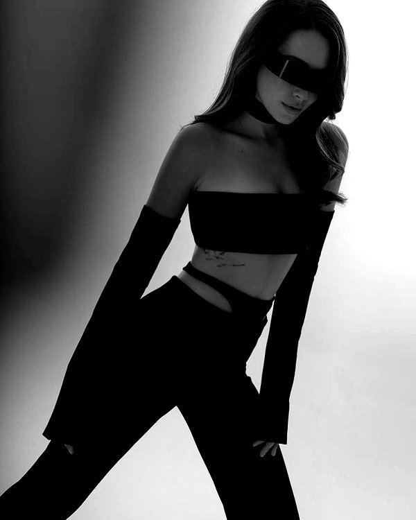 veroni22ka instagram image archive image