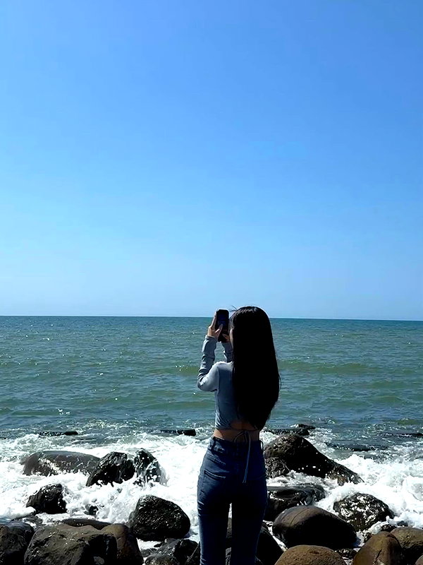 roure.yun instagram image archive image