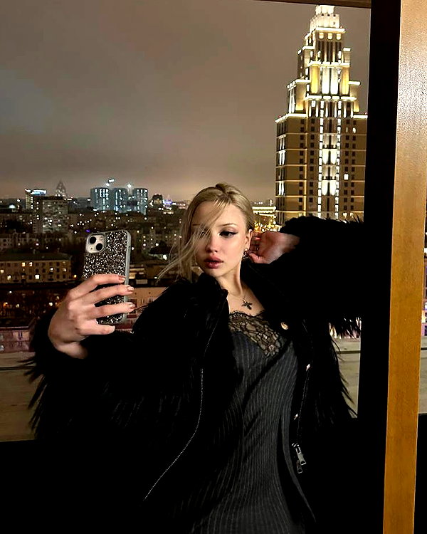 aseynat0r instagram image archive image