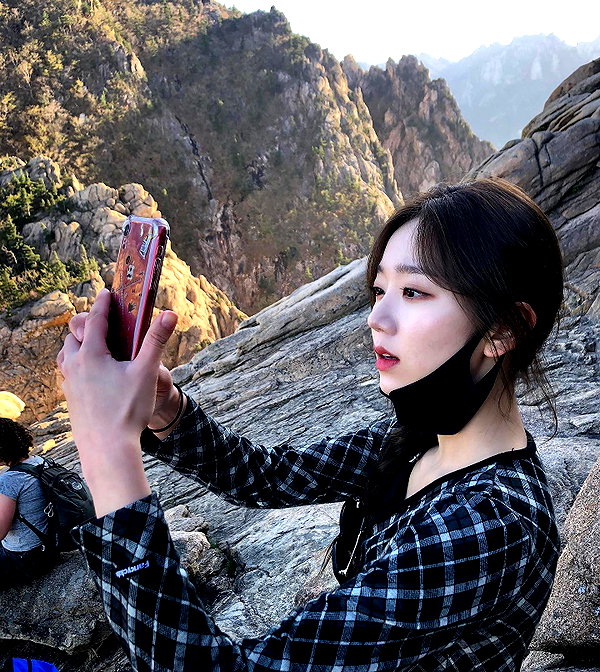 hyeweon__ instagram image archive image