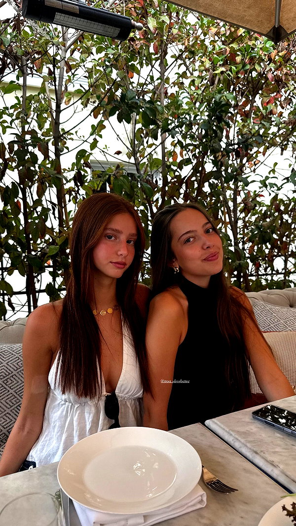 yeela__ instagram image archive image