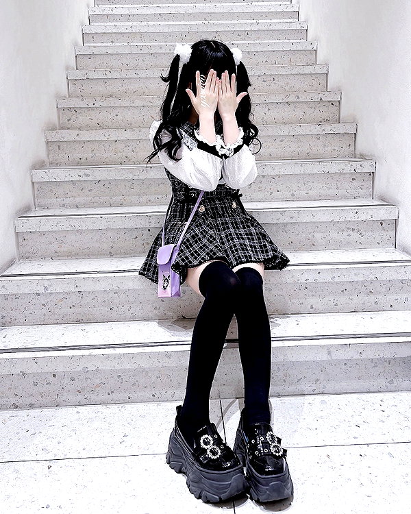 yxriev instagram image archive image