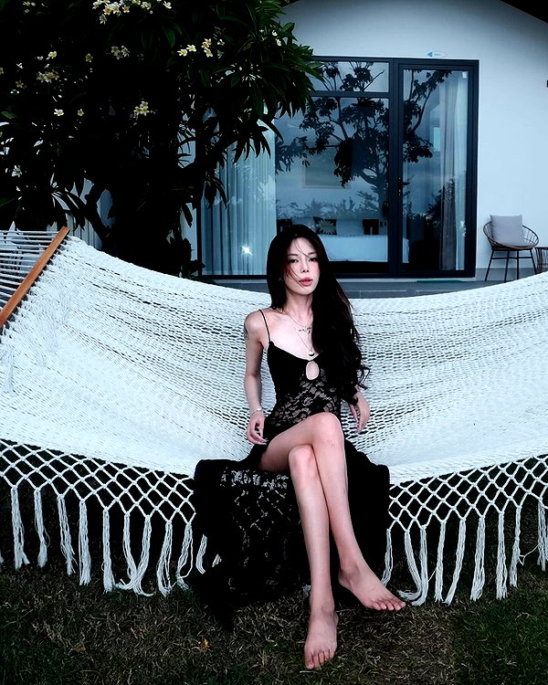 lyhythuedoxinh instagram image archive image