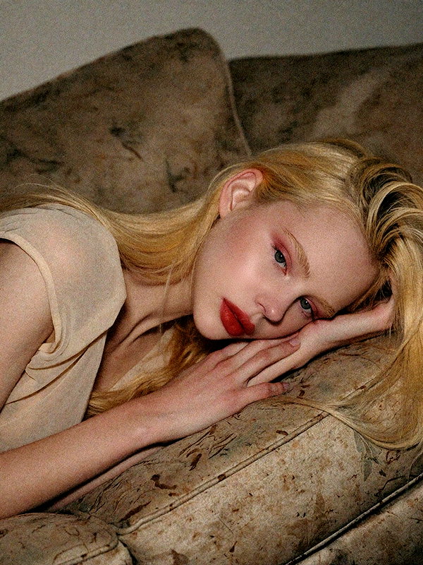 alisen.mari instagram image archive image
