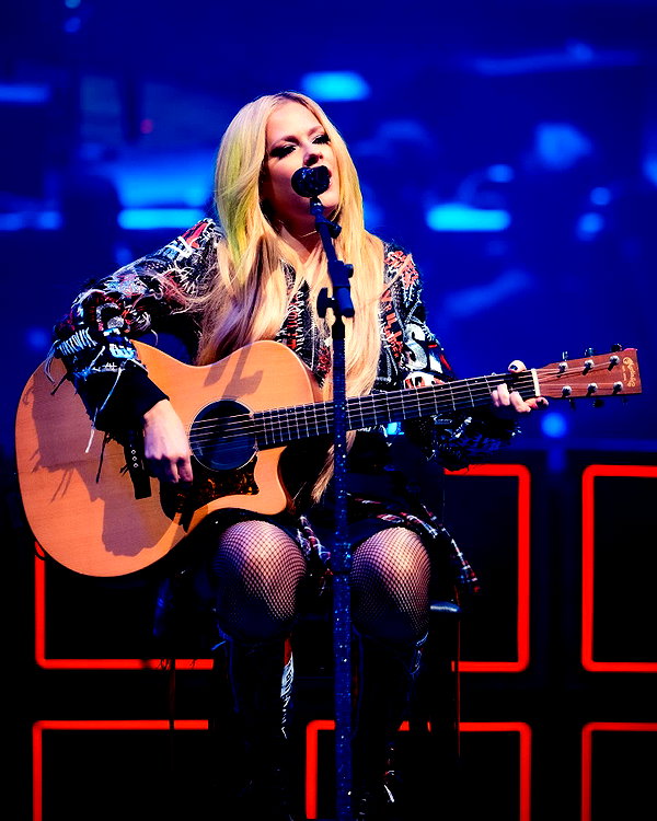 avrillavigne instagram image archive image