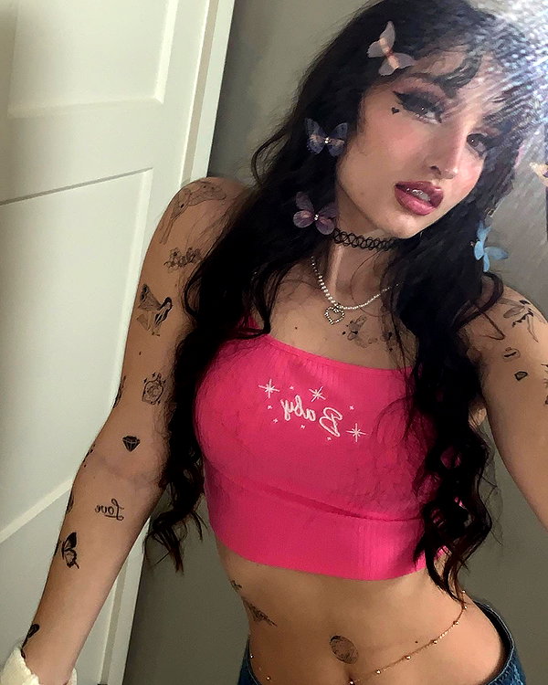 beebeeasmr18 instagram image archive image