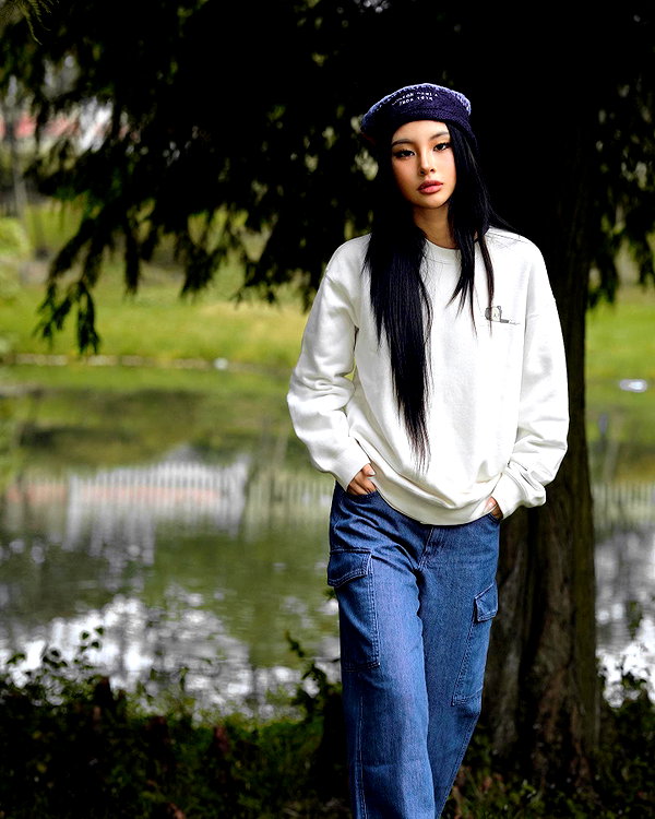 ll.lu1s instagram image archive image