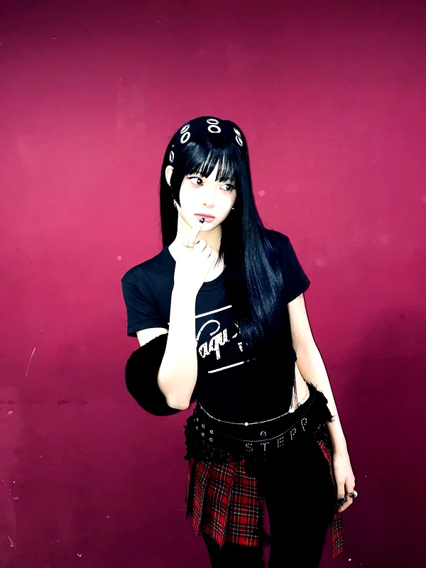 hhh.e_c.v instagram image archive image