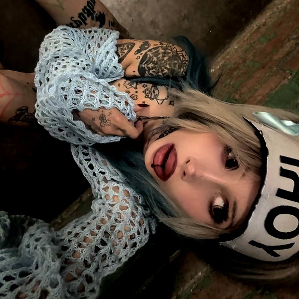 zommmbri zommmbri archive image