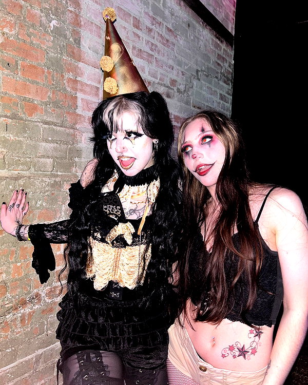 yeahimcaroline instagram image archive image