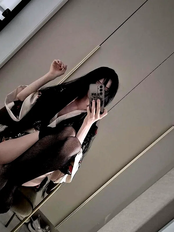 lillo.lik instagram image archive image