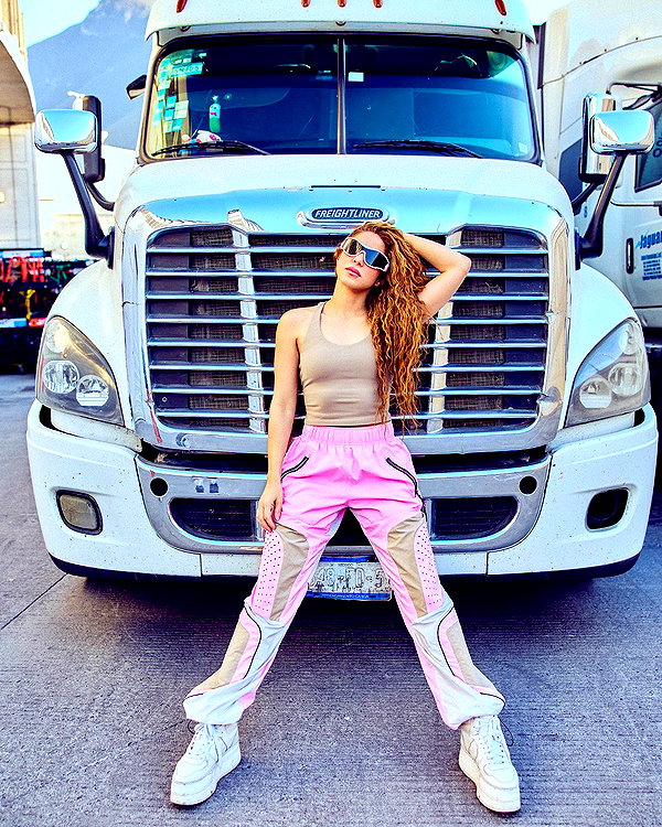 shakira instagram image archive image