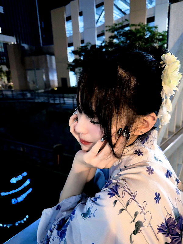yamikumo_leisa instagram image archive image