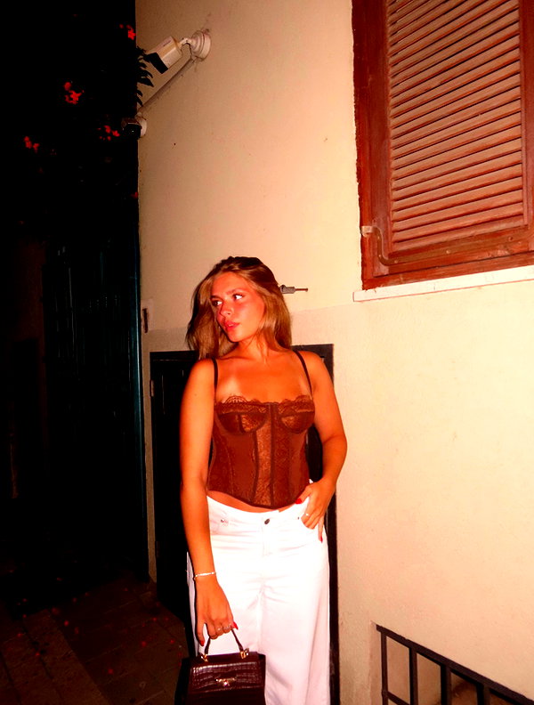 anastasya.maykis instagram image archive image