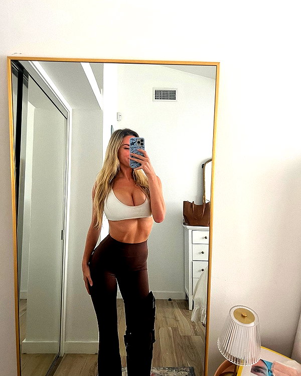 kaylasimmmons instagram image archive image