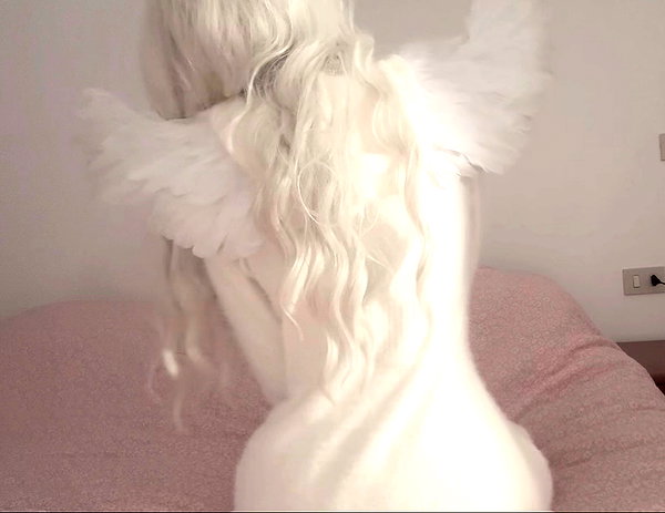 mie.llune instagram image archive image