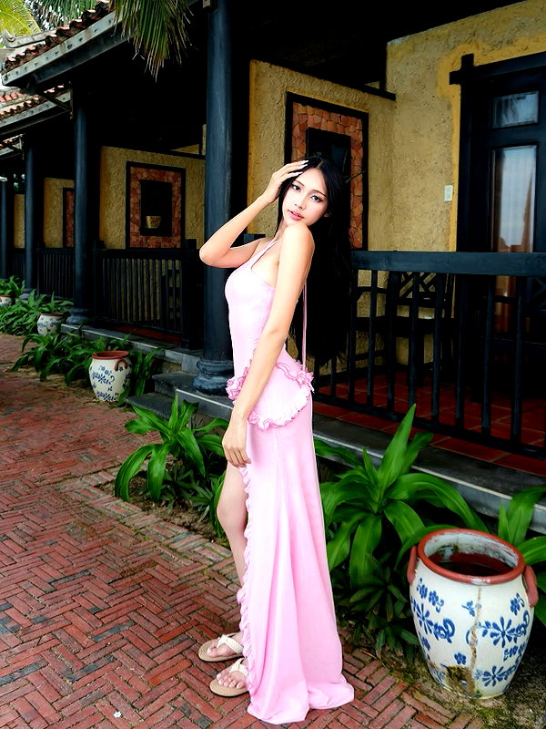 lyhythuedoxinh instagram image archive image