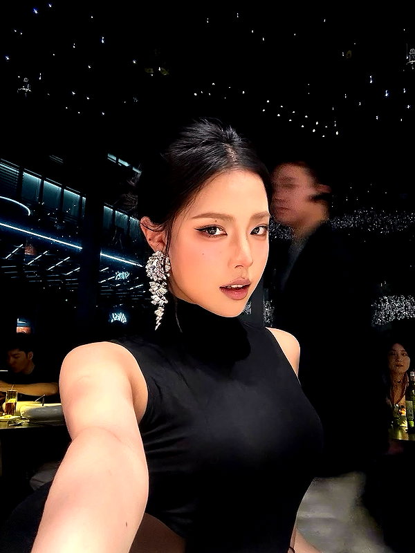 lyhythuedoxinh instagram image archive image