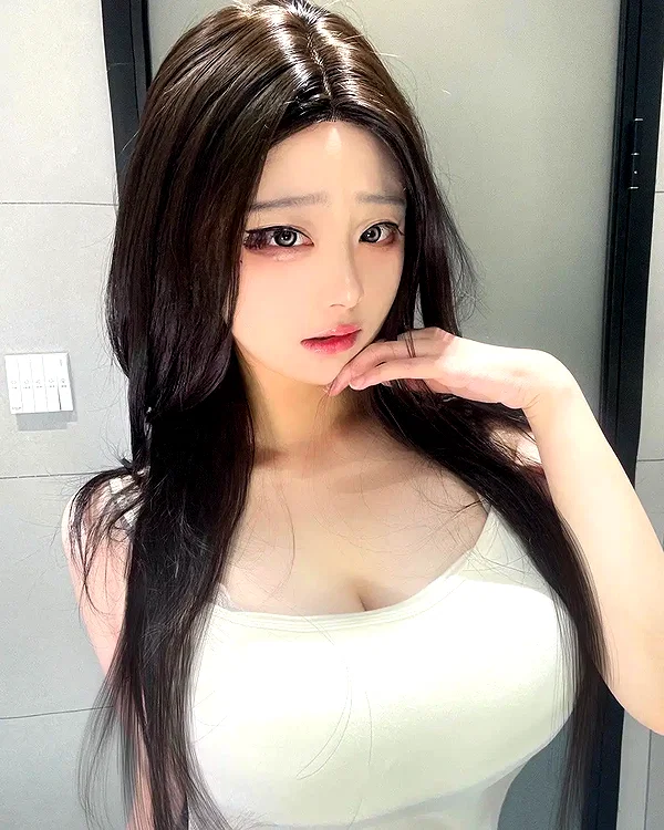 yingyinng_ instagram image archive image