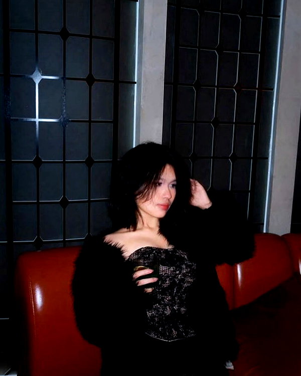 lyhythuedoxinh instagram image archive image