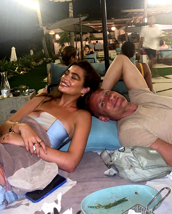 oliviaphillipps instagram image archive image