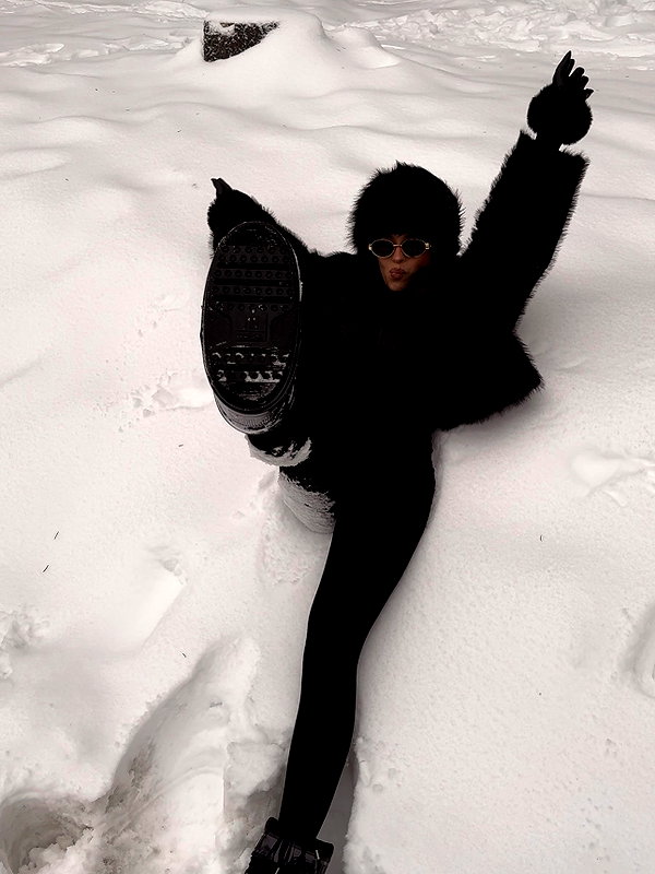 zoeliss instagram image archive image