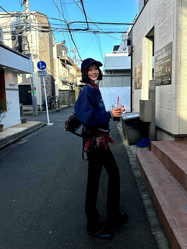 ll.lu1s instagram image archive image
