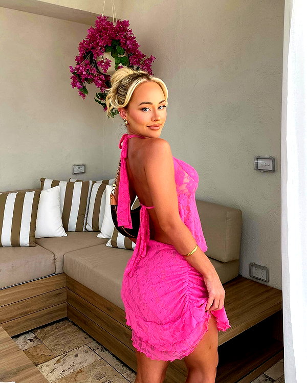 allieauton instagram image archive image