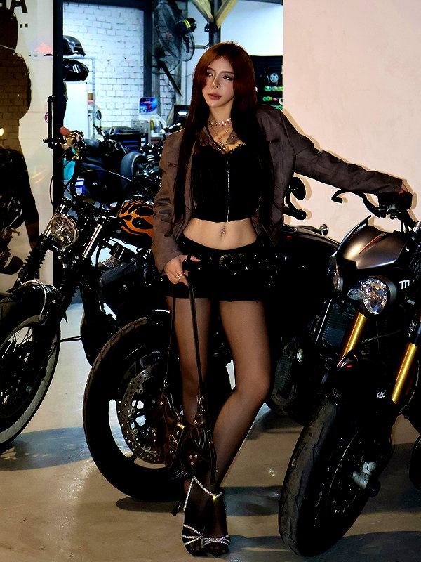 lyhythuedoxinh instagram image archive image