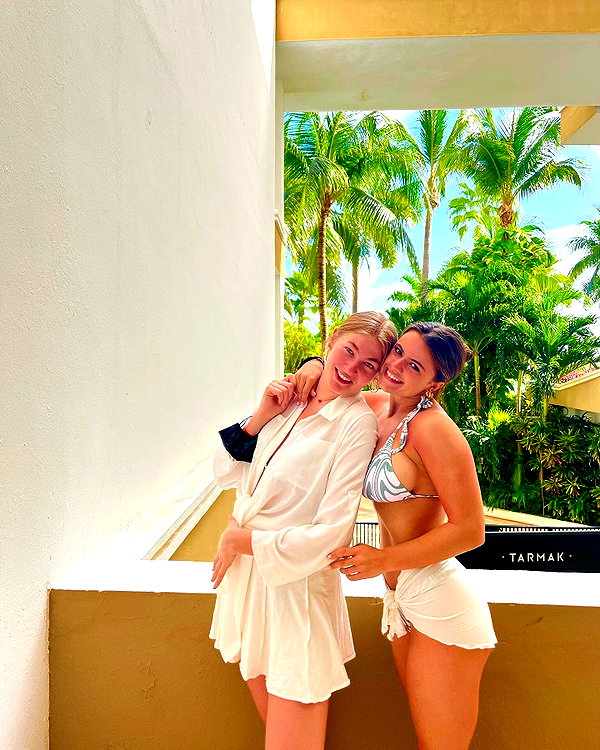 isabella.lauren instagram image archive image