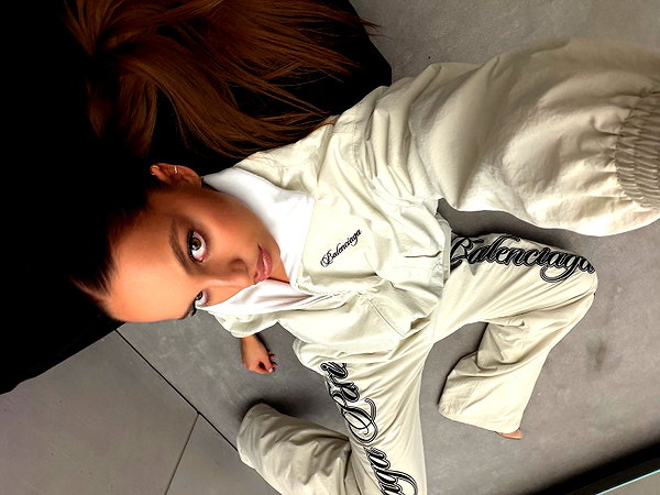 ariana_vomi instagram image archive image