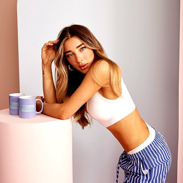annezivi instagram image archive image