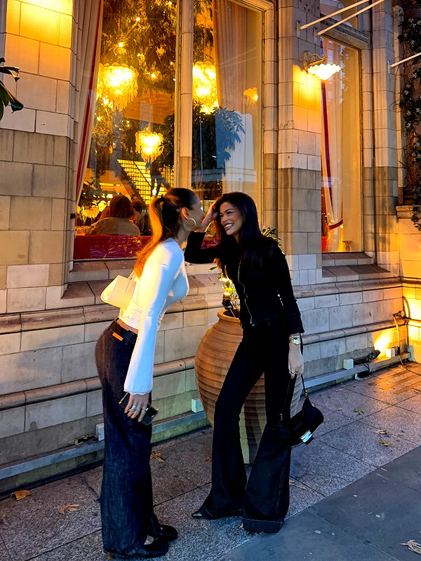 oliviaphillipps instagram image archive image