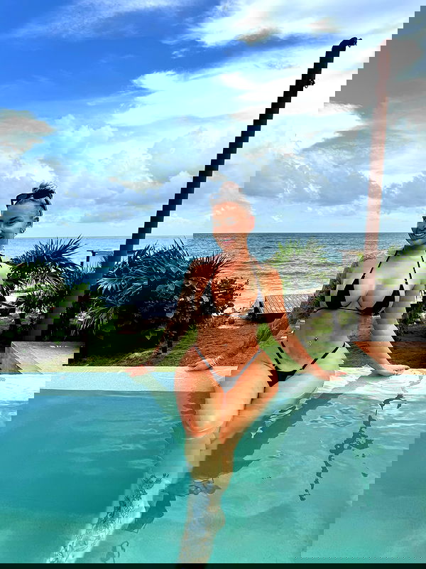 itshayleydavies itshayleydavies archive image