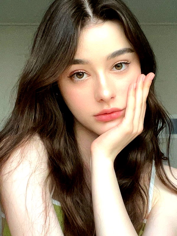baddiesessence instagram image archive image