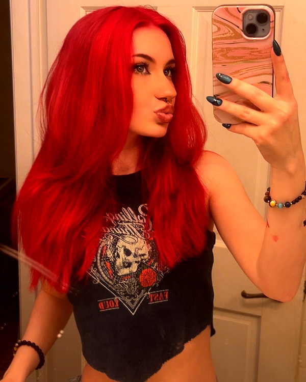 viviiieli instagram image archive image
