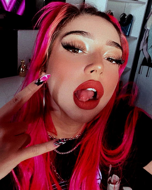 elinmaliaa instagram image archive image