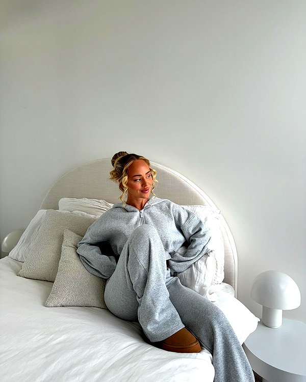 allieauton instagram image archive image