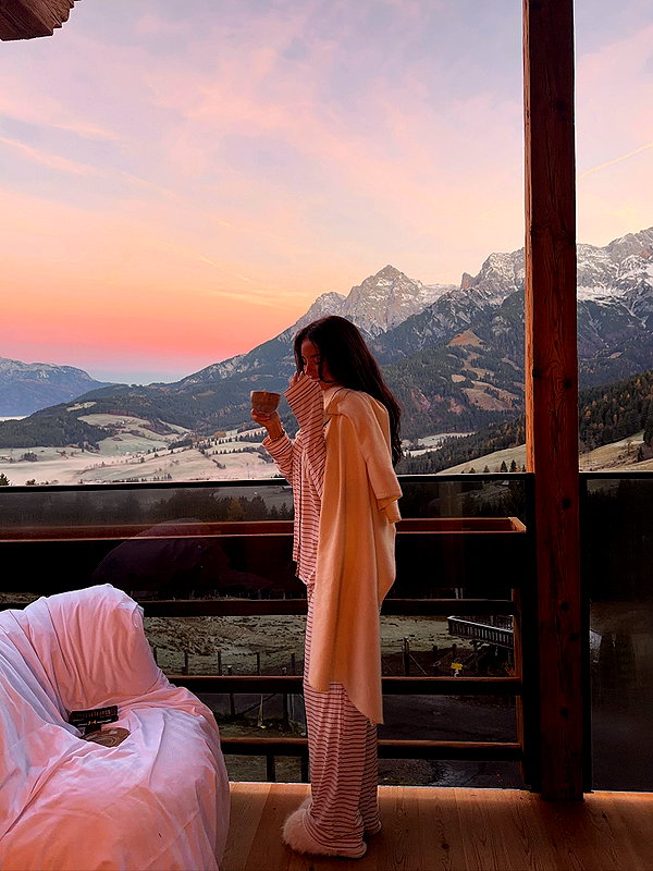 zoeliss instagram image archive image