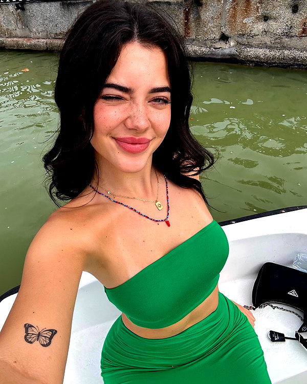 vanessa.rhd instagram image archive image
