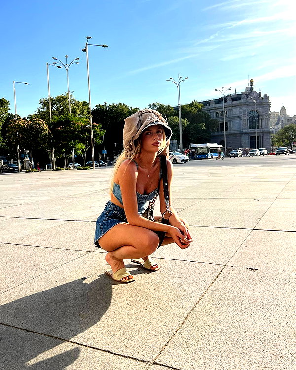 barzomer instagram image archive image