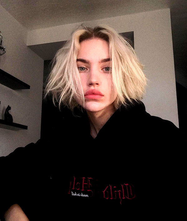 alien.hanna instagram image archive image
