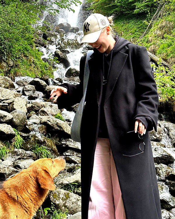 vollkova__ instagram image archive image