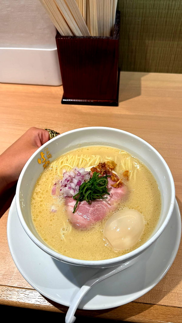 maya.keyy instagram image archive image