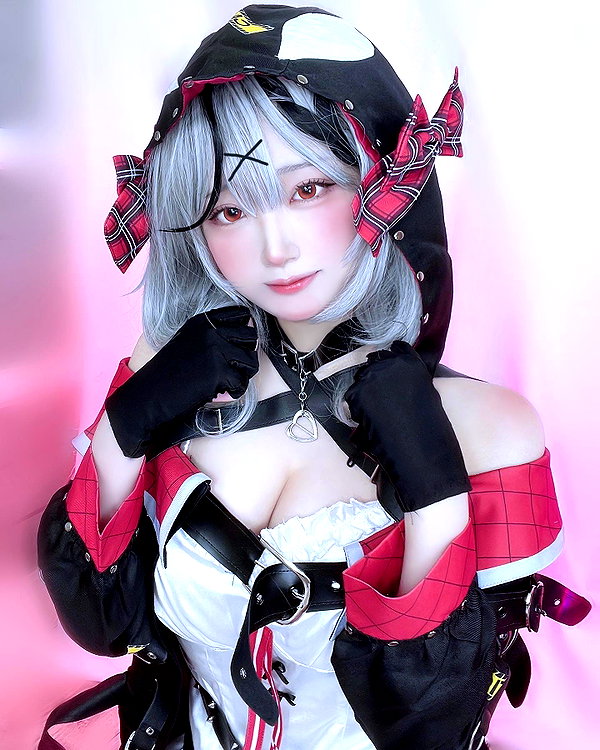 purinn_cos instagram image archive image