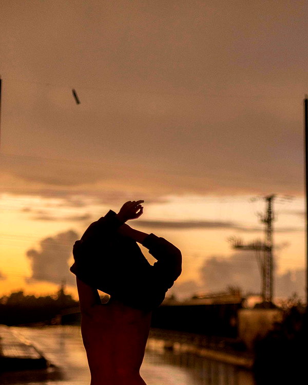 romi_henenson instagram image archive image