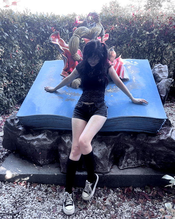 metallic_smack instagram image archive image