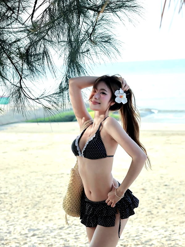 lyhythuedoxinh instagram image archive image